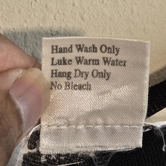 Misook Black Knit Rhinestone Embellished Camisole Tank Top Sz M Cocktail Dinner - Picture 6 of 8